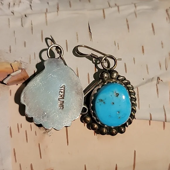 Vintage Turquoise Earrings - Picture 2 of 4